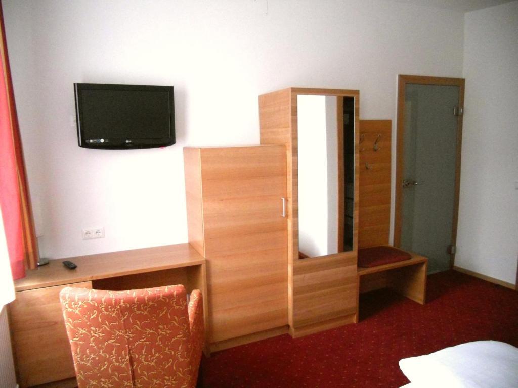 Schillerhof Hotel Garni Vöcklabruck Oda fotoğraf
