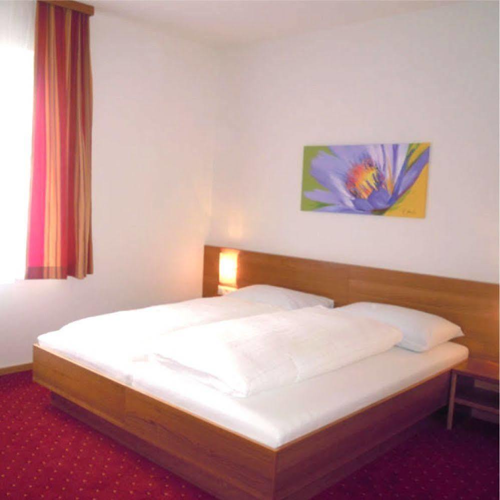 Schillerhof Hotel Garni Vöcklabruck Dış mekan fotoğraf